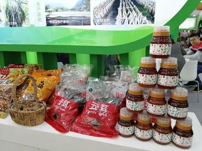 14.6萬元一公斤的冬蟲夏草,出現(xiàn)在中國(guó)東盟博覽會(huì)林木展上